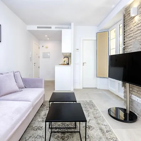 Iloftmalaga San Juan * Málaga